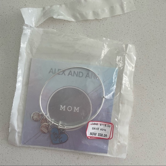 brand new Alex and Ani ‘MOM’ bracelet - Picture 2 of 3